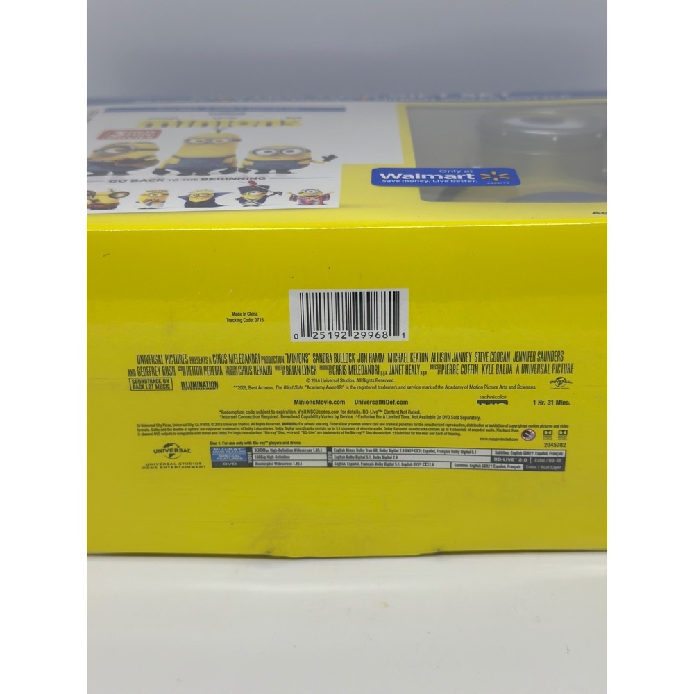 NIB Minions Blu-ray DVD Gift Set 3 Mini Movies + Water Bottle Walmart Exclusive - Picture 7 of 7